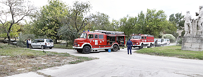 img_1472_2 - img_1473.jpg